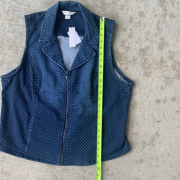 Christopher & Banks Jean Patterned Zip Up Vest - Picture 7 of 13